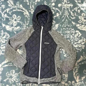 Columbia quilted Packable lightweight hooded zip up jacket small